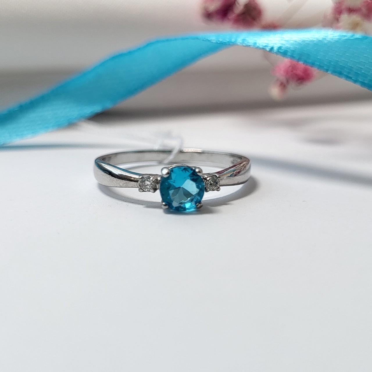 Кольцо серебряное женское с голубым камнем серебро 925 пробы родированное 1,40 г р. 17,0 (81055)