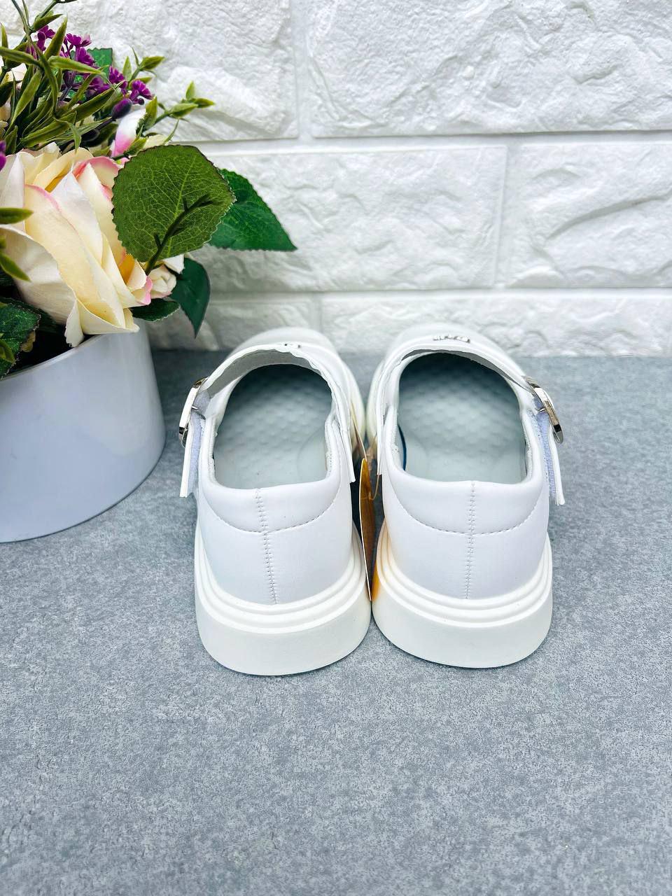 Туфлі класичні для дівчинки Clibee 1710 р. 27 16,8 смБілий (1710-1) - фото 3 Туфлі класичні для дівчинки Clibee 1710 р. 27 16,8 смБілий (1710-1) - фото 3