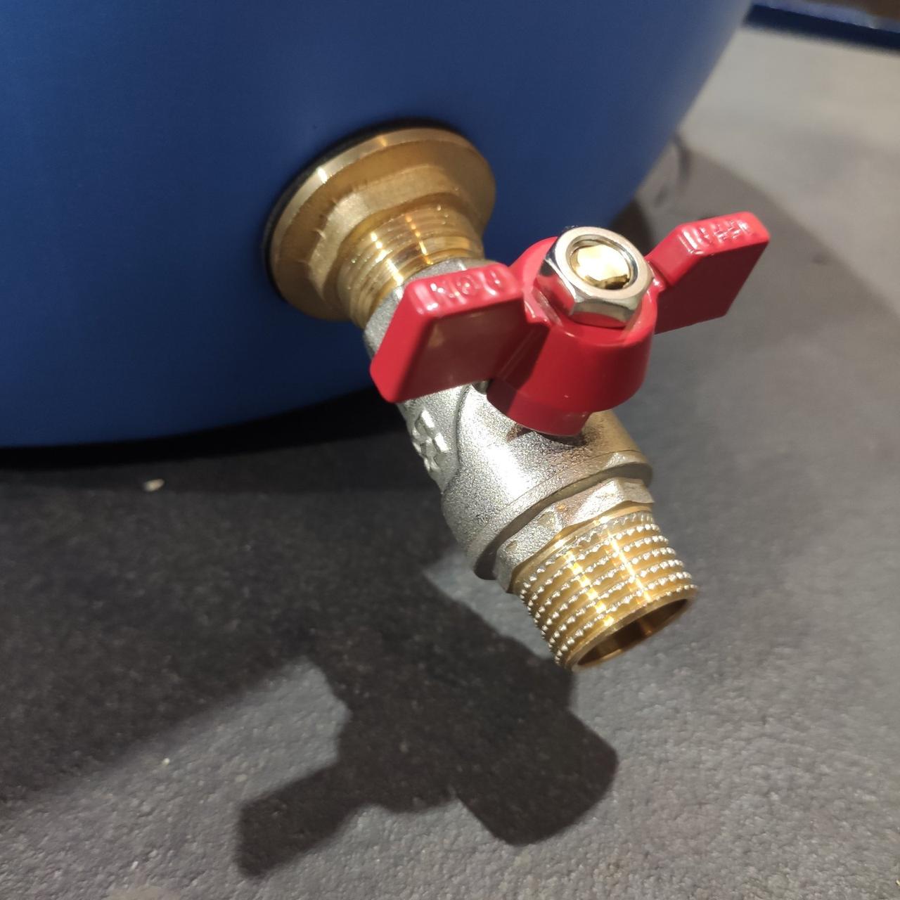 Бочка для бродіння Litolan з винним клапаном U-подібний та латунним зливним краном 1/2" 35 л (29666) - фото 2 Бочка для бродіння Litolan з винним клапаном U-подібний та латунним зливним краном 1/2" 35 л (29666) - фото 2