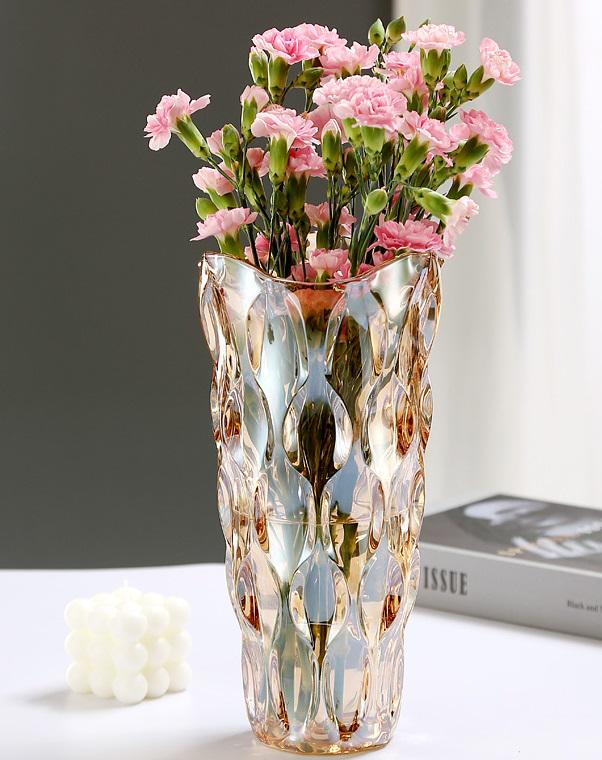 Ваза для квітів 15036 8х13х24,5 см Золотий (5003201) - фото 1 Ваза для квітів 15036 8х13х24,5 см Золотий (5003201) - фото 1