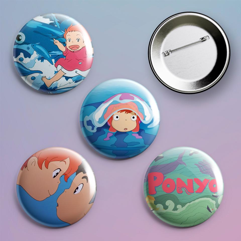 Значки на рюкзак с принтом аниме Рыбка Поньо на утесе Ponyo 4 шт. Значки на рюкзак с принтом аниме Рыбка Поньо на утесе Ponyo 4 шт.