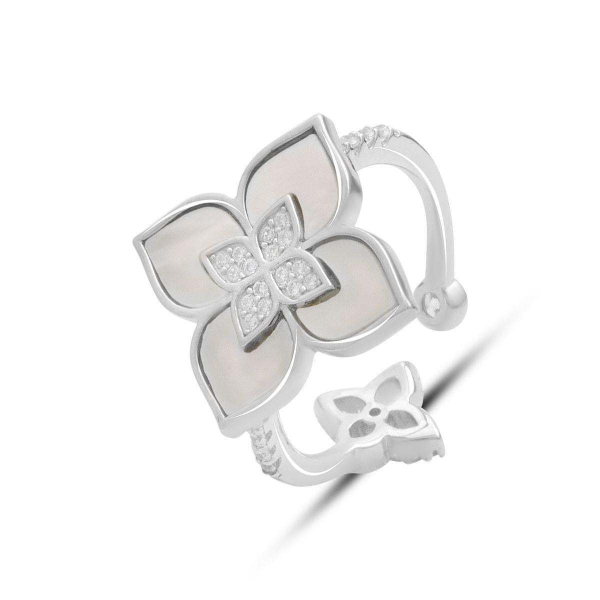 Кольцо серебряное LoveR с перламутром в форме цветка р. 17