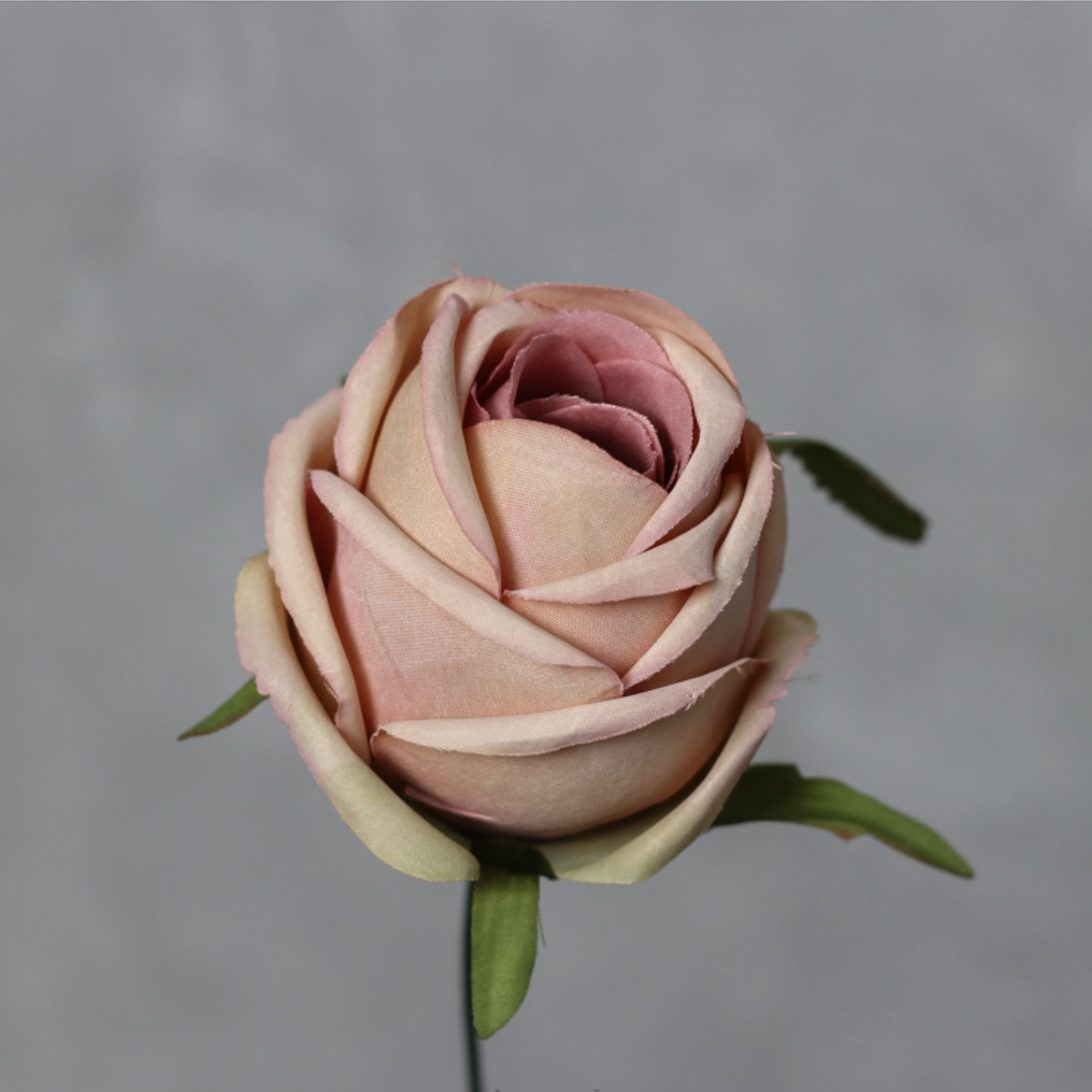 Бутон искусственный Роза Antigua 9 см Mauve (2537900984)