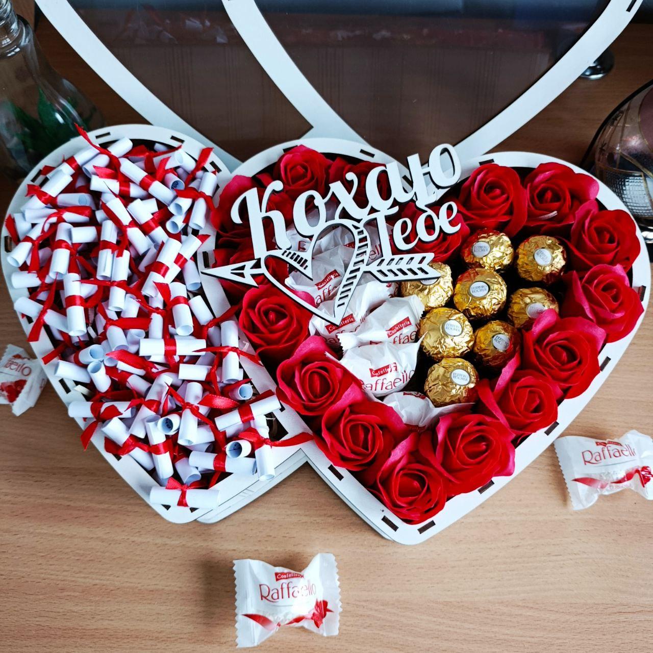 Подарочный бокс двойное сердце с конфетами для девушки на новый год/день рождения/8 марта (ar143)