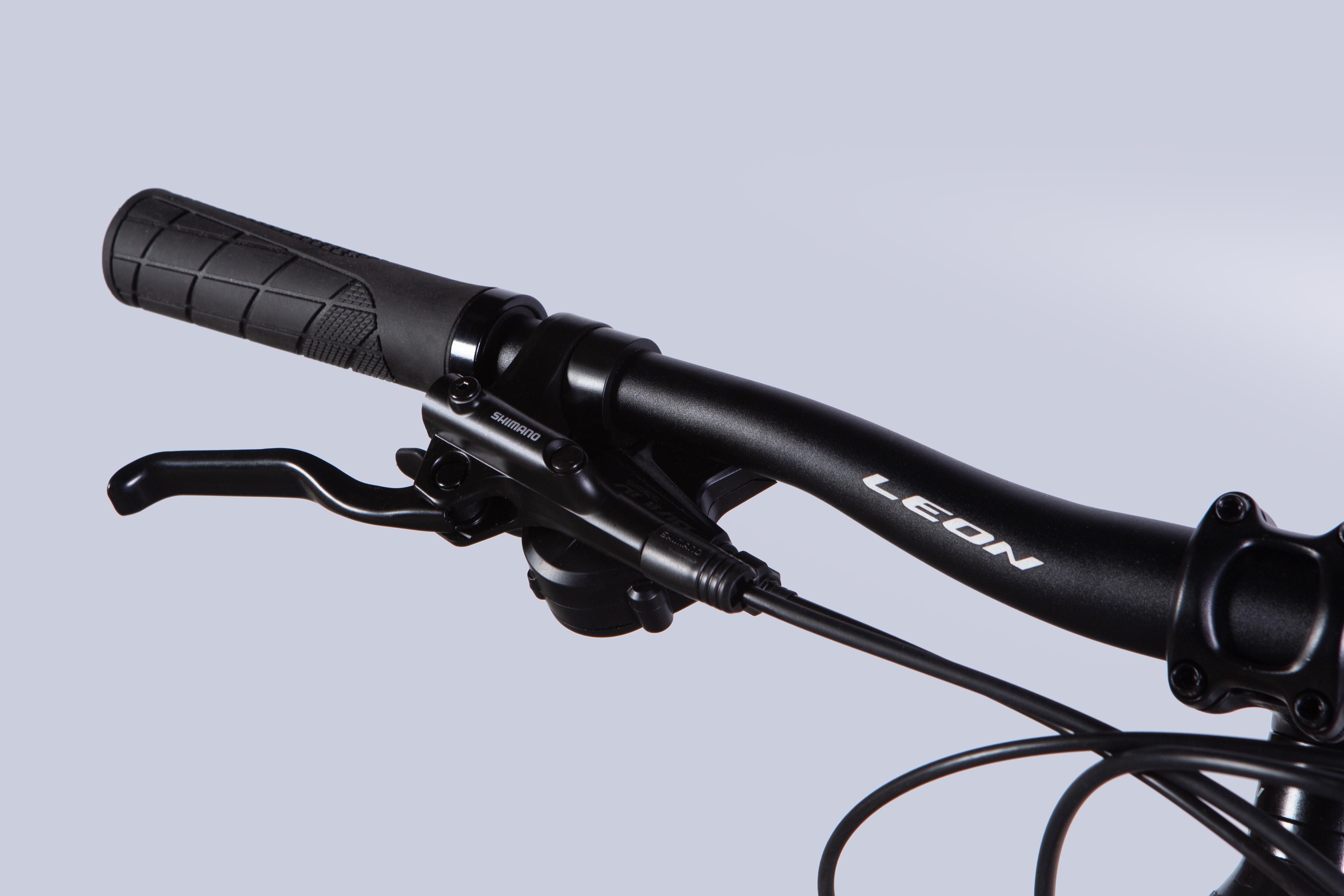 Велосипед Leon 2025 XC 80 HDD AL 27,5" рама 18" Серебристый с черным (OPS-LN-27,5-067) - фото 2 Велосипед Leon 2025 XC 80 HDD AL 27,5" рама 18" Серебристый с черным (OPS-LN-27,5-067) - фото 2