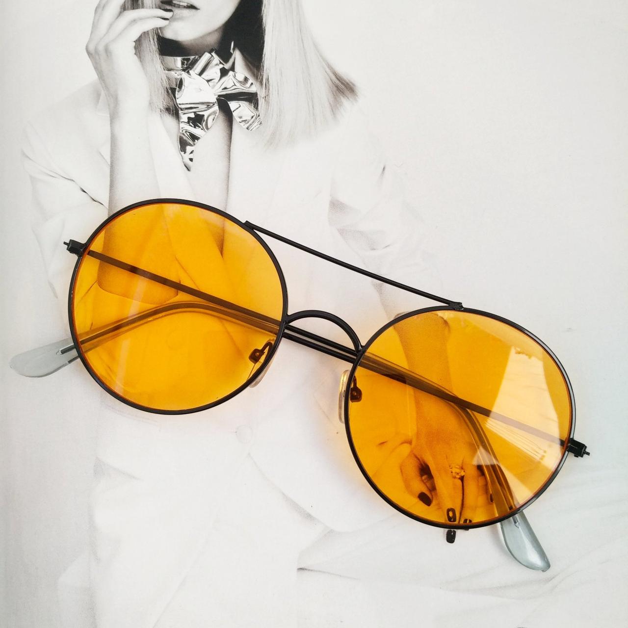 Солнцезащитные очки круглые с цветной линзой Желтый - фото 10 Солнцезащитные очки круглые с цветной линзой Желтый - фото 10