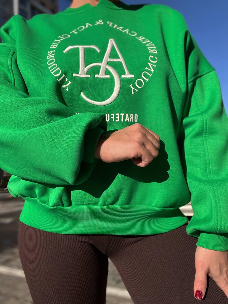 Свитшот женский OLIVIA 2479 широкий утепленный вышивка OS Зеленый (1127) - фото 7