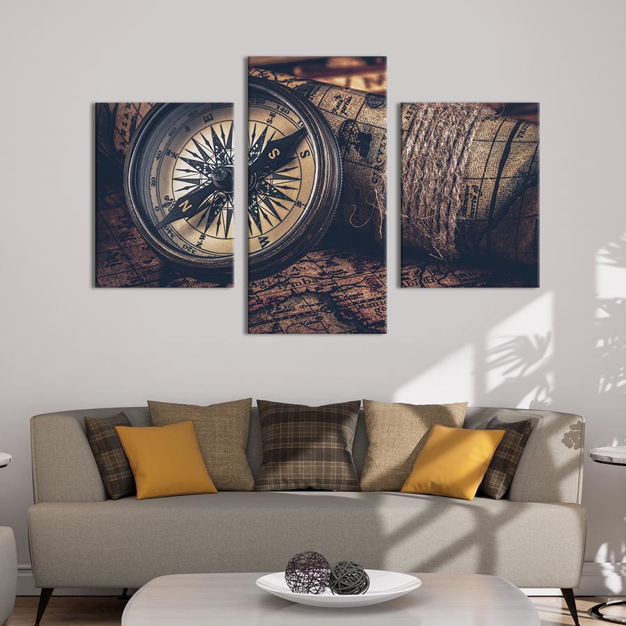 Картина для интерьера Раритетный компас и карта 66x40 см (529-32)