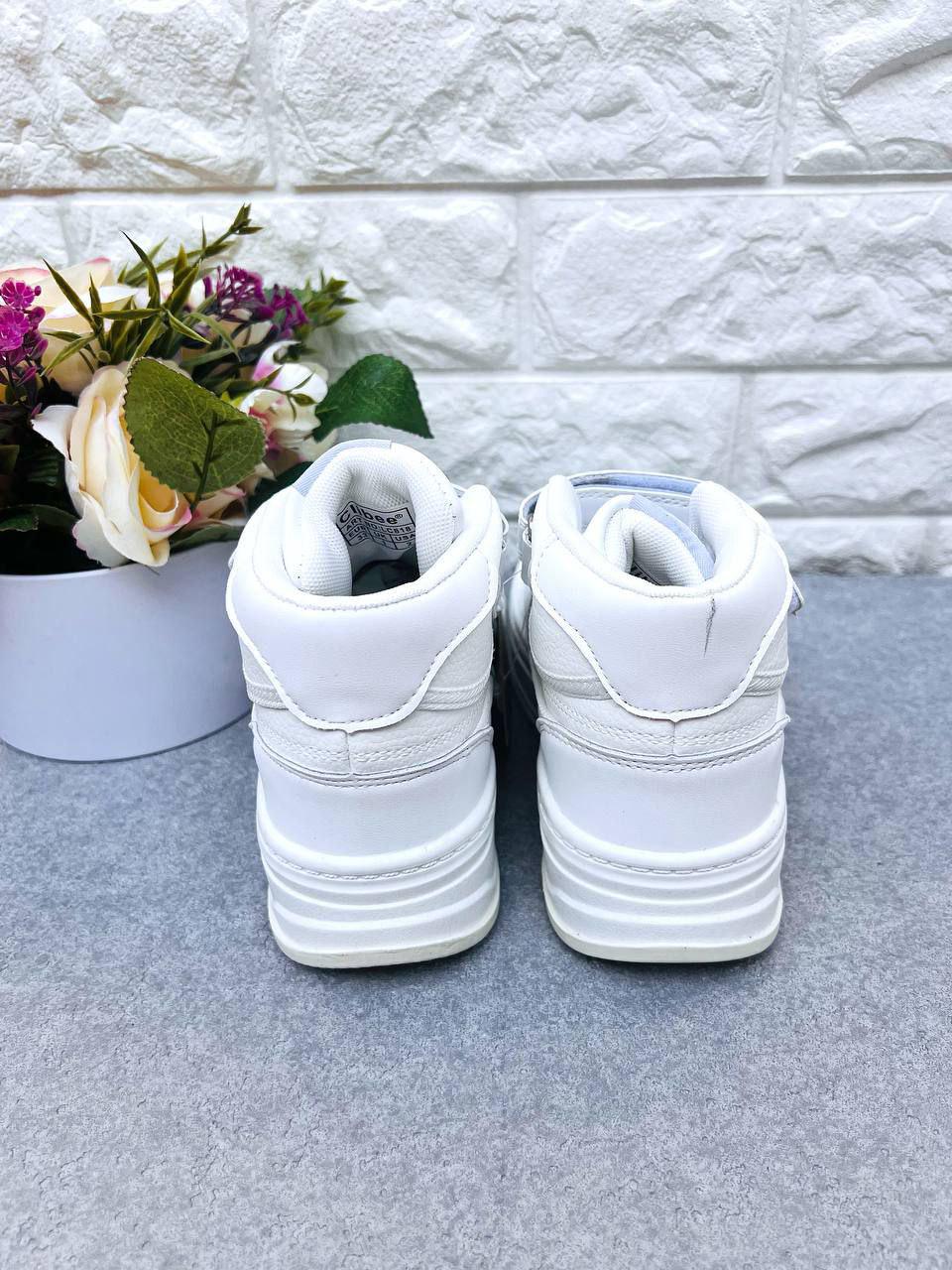 Кросівки-хайтопи унісекс Clibee 1847 р. 36 23 см Білий (1847-3) - фото 3 Кросівки-хайтопи унісекс Clibee 1847 р. 36 23 см Білий (1847-3) - фото 3