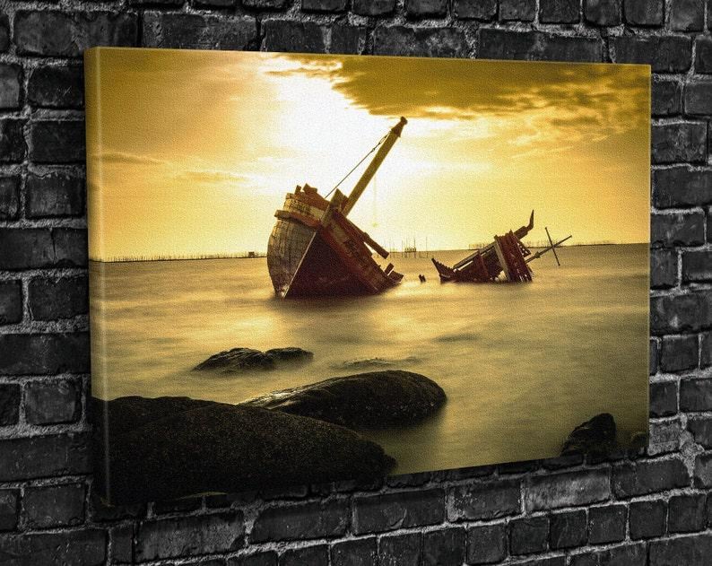 Картина для интерьера Обломки затонувшего корабля 51x34 см (763)