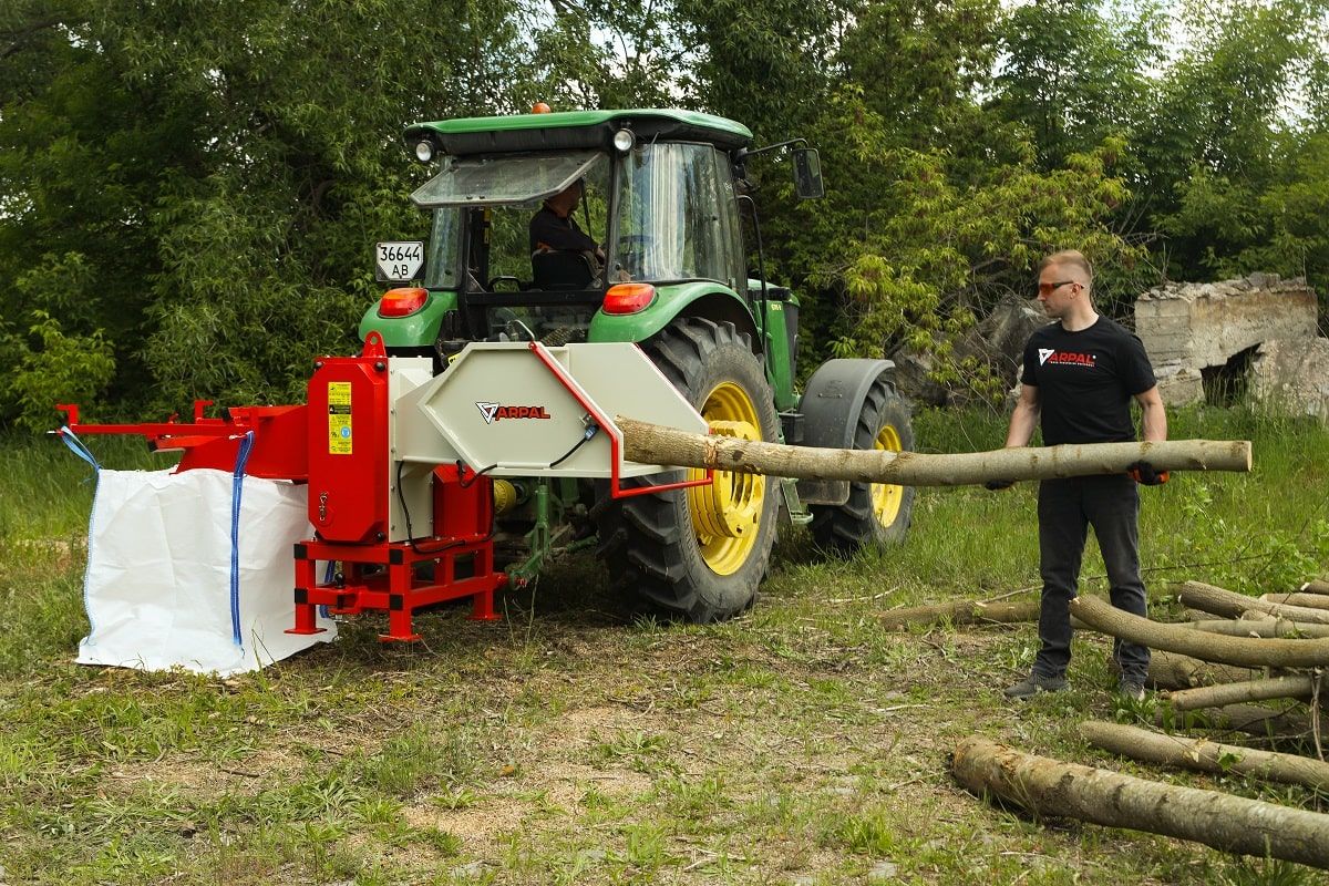 Подрібнювач гілок Arpal на дрова до трактора (АМ-200ТР) - фото 29 Подрібнювач гілок Arpal на дрова до трактора (АМ-200ТР) - фото 29