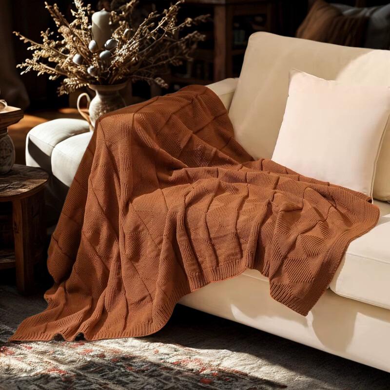 Плед акриловый вязаный в клетку Карамельный