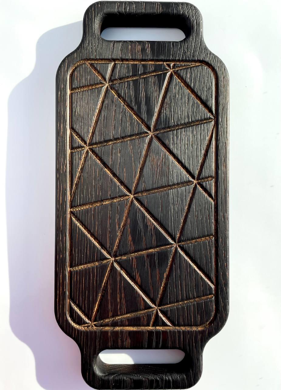 Дошка дерев'яна обпалена з ручками для подачі страв (9589793)