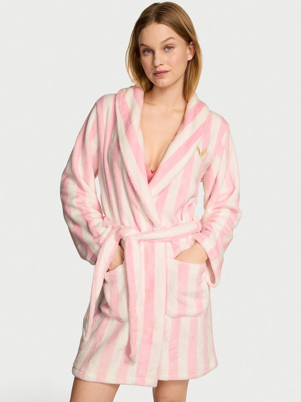 Халат жіночий Victoria's Secret Cozy Plush в смугу M/L Рожевий (2963319884416) Халат жіночий Victoria's Secret Cozy Plush в смугу M/L Рожевий (2963319884416)