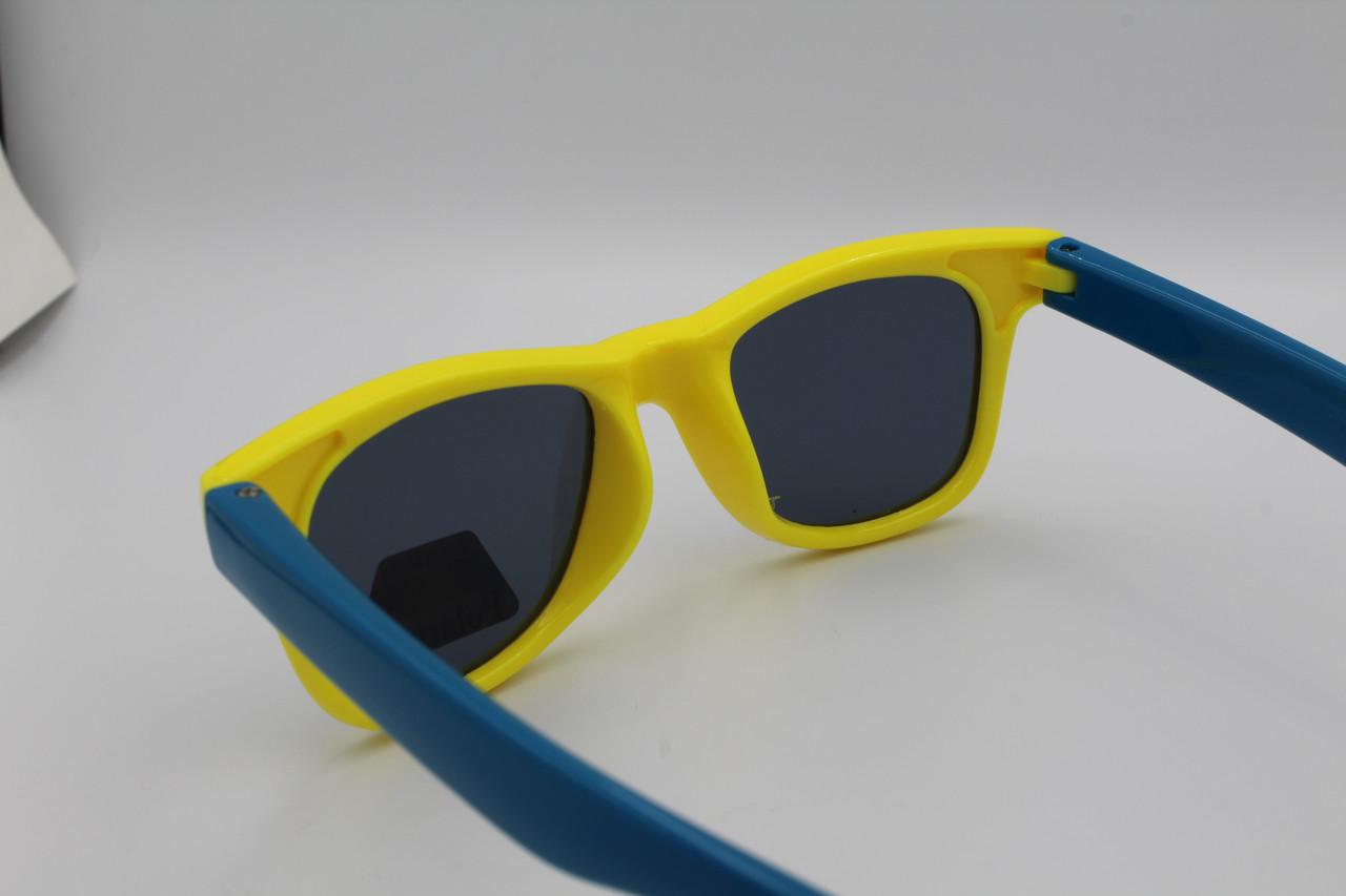 Сонцезахисні окуляри дитячі поляризовані (1513 р6) - фото 8 Сонцезахисні окуляри дитячі поляризовані (1513 р6) - фото 8