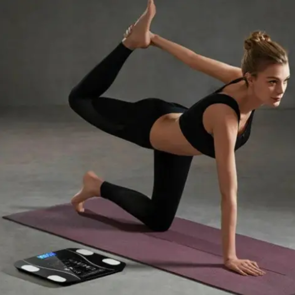 Ваги підлогові Scale One Смарт фітнес Bluetooth 180 кг Чорний (29041763) - фото 7 Ваги підлогові Scale One Смарт фітнес Bluetooth 180 кг Чорний (29041763) - фото 7