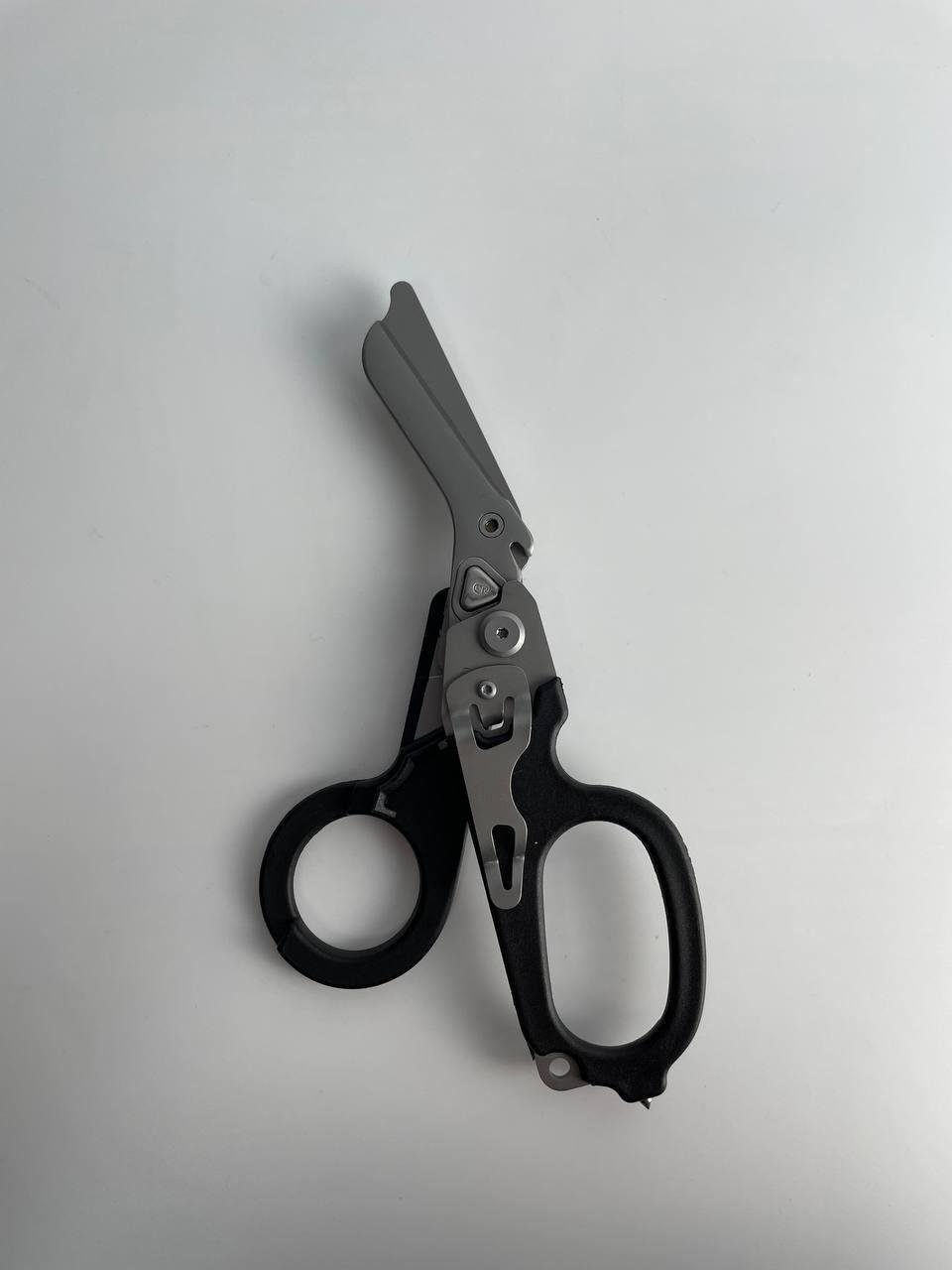 Комплект ножниц военного медика и чехла на систему Molle Черный - фото 3