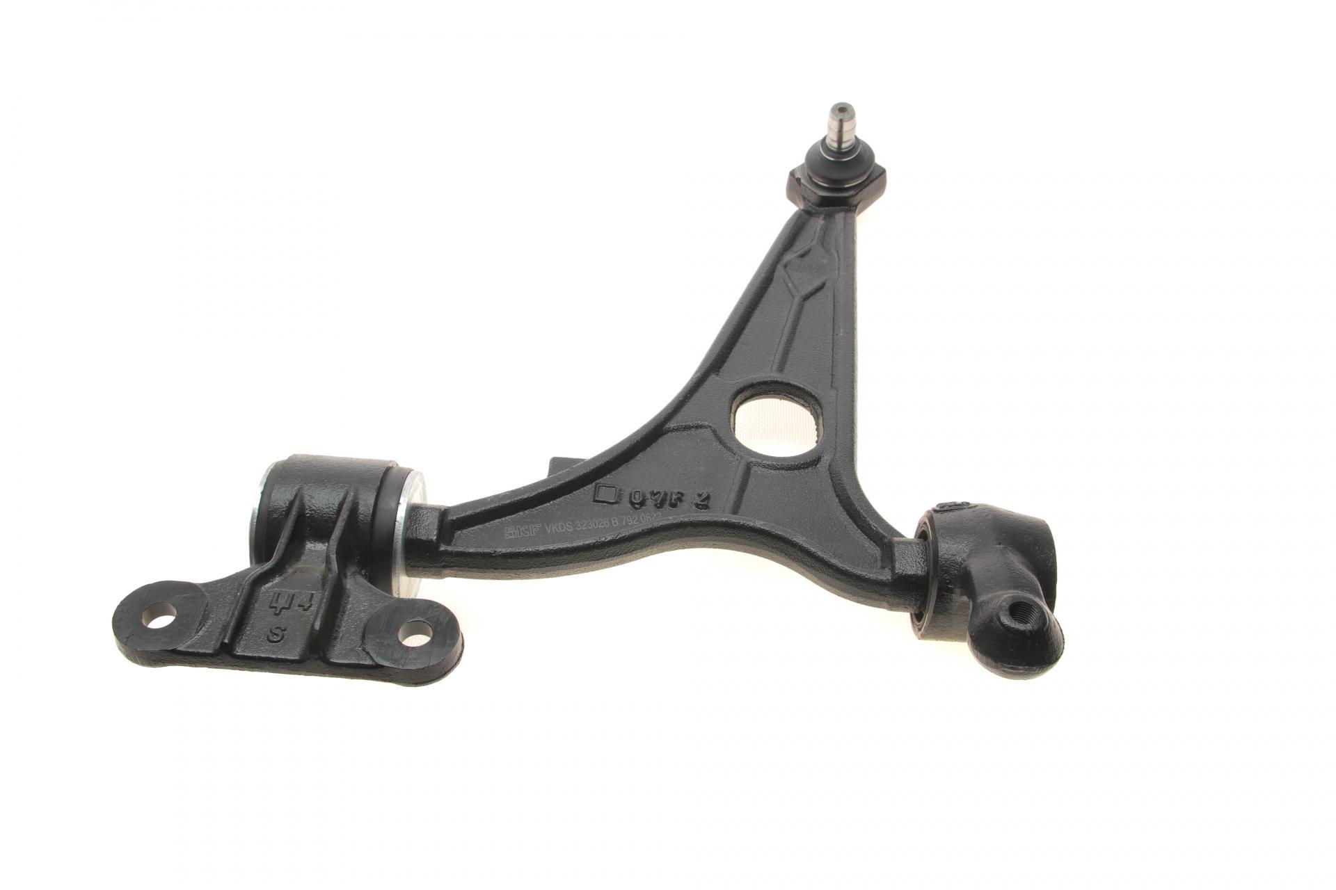Важіль підвіски передній/знизу L Citroen C8/Peugeot 807 02-- (VKDS 323026 B)