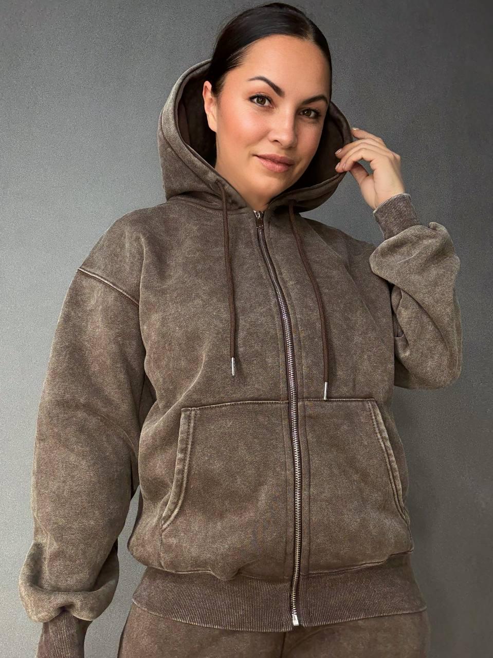 Костюм женский Joy One 2166-11 утепленный вареный худи с брюками палаццо M Коричневый (5962) - фото 4 Костюм женский Joy One 2166-11 утепленный вареный худи с брюками палаццо M Коричневый (5962) - фото 4