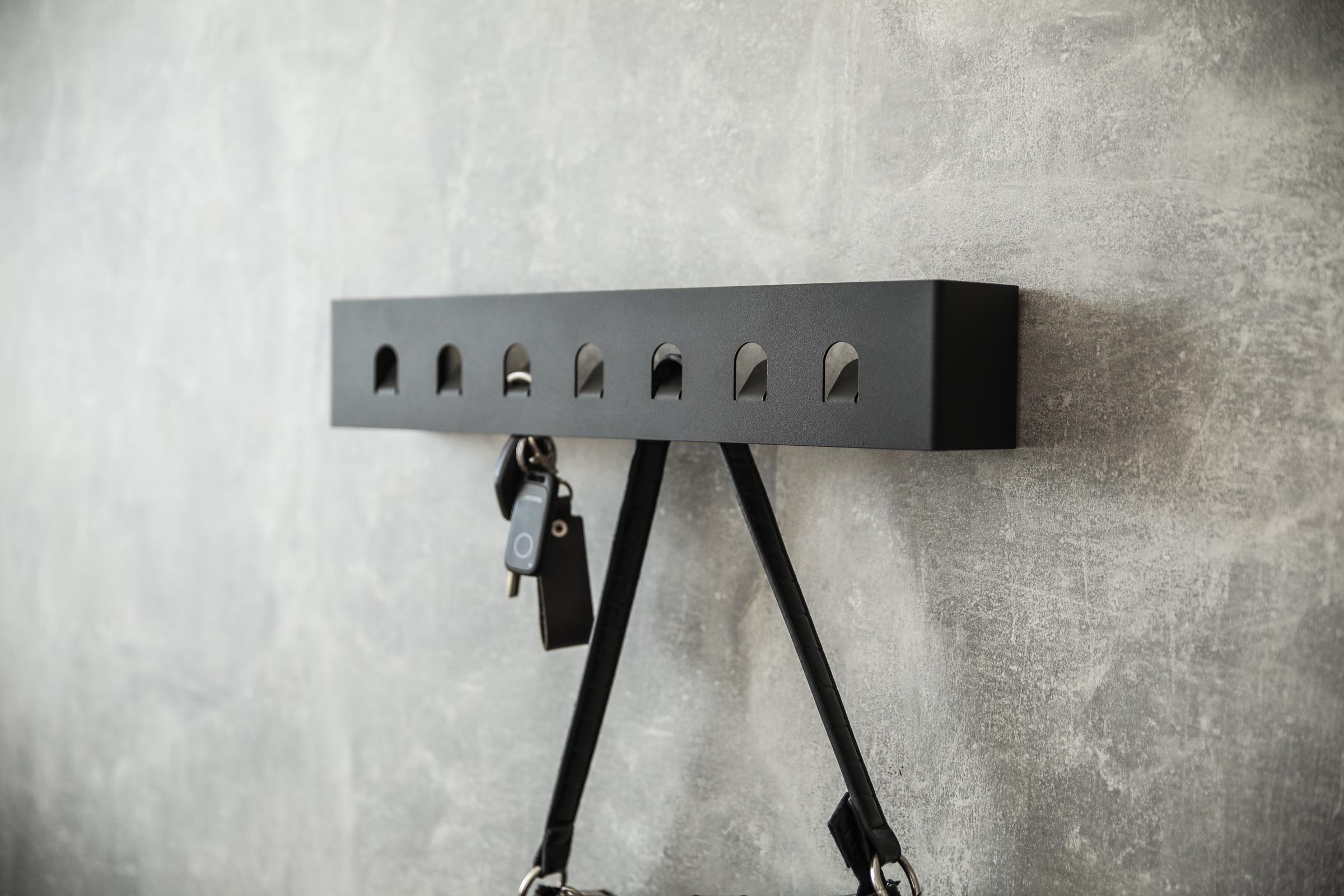 Вешалка для одежды и ключей G-shaped 60х6х7 см (ML-61.4)