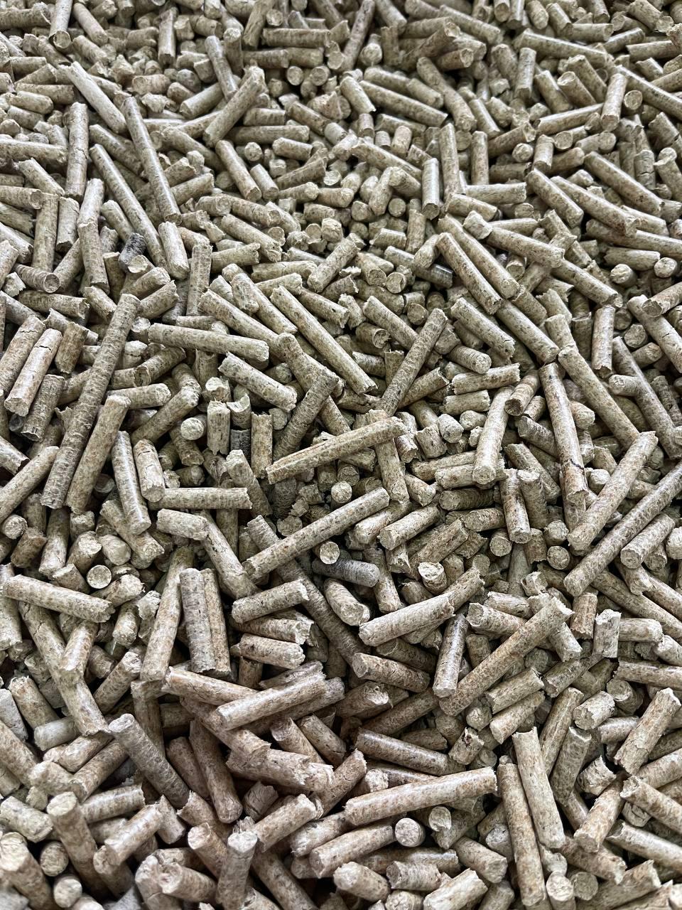 Деревна пелета з хвойних порід 15 кг (17510331)