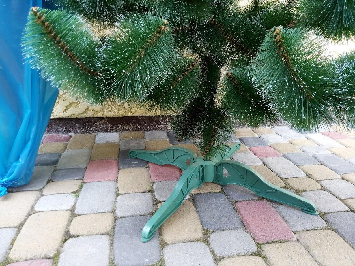 Искусственная сосна из ПВХ с подставкой 1,8 м Темно-зеленый/Белый (NYT15257) - фото 2 Искусственная сосна из ПВХ с подставкой 1,8 м Темно-зеленый/Белый (NYT15257) - фото 2