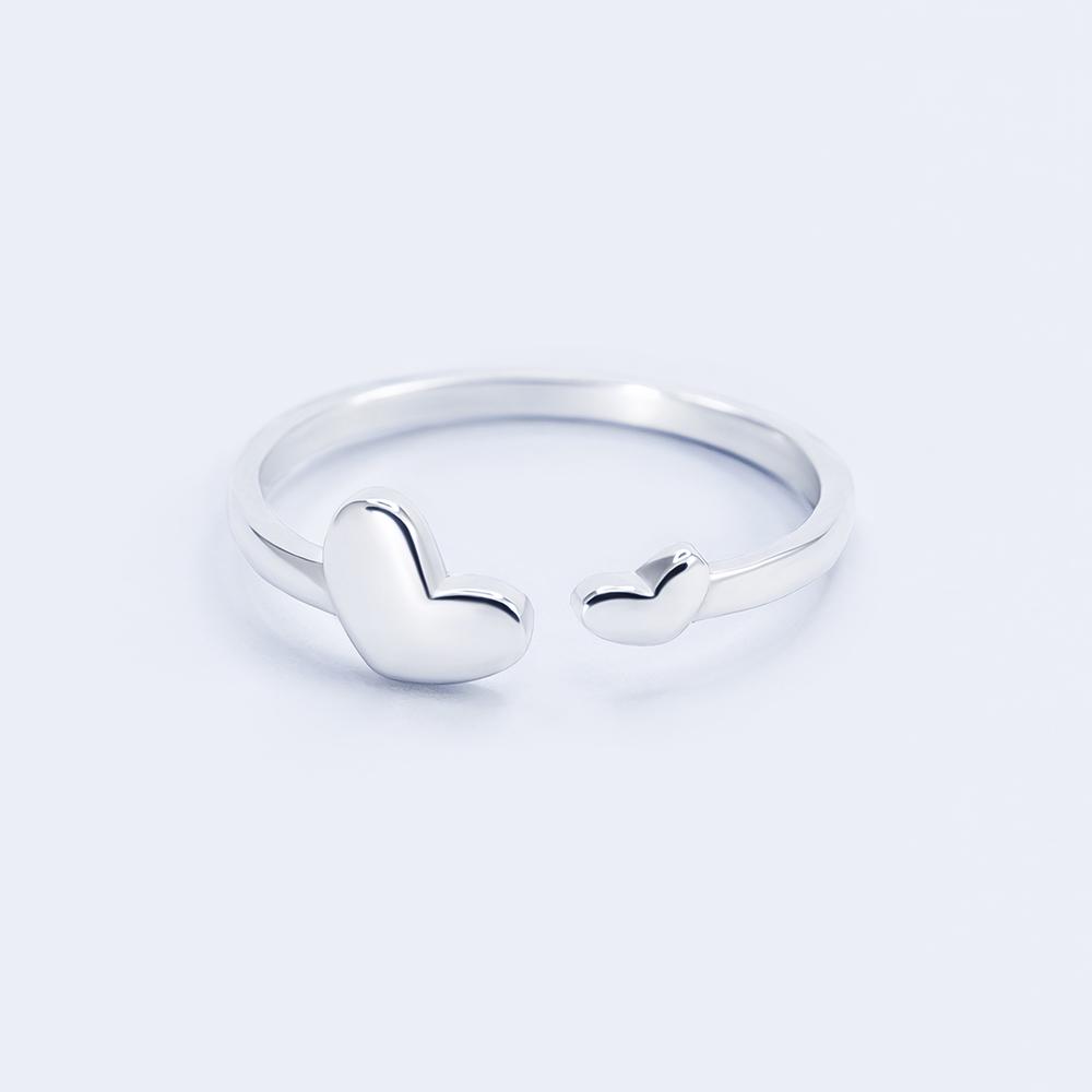 Серебряное кольцо с сердечками (k2-62)
