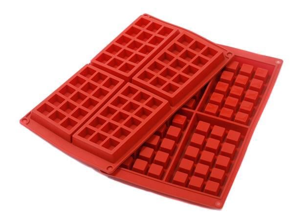Форма силіконова One Chef для випічки Профі Бельгійська вафля 13х7,6х1,6 см на 4 осередків Червоний