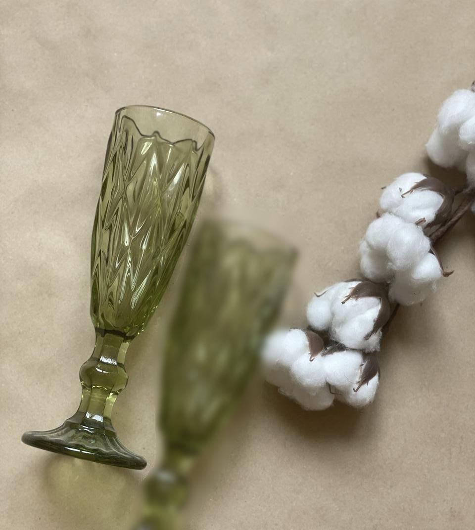 Бокал Смарагд для шампанського із кольорового скла 150 мл Зелений (21-0719DL-G) - фото 6 Бокал Смарагд для шампанського із кольорового скла 150 мл Зелений (21-0719DL-G) - фото 6