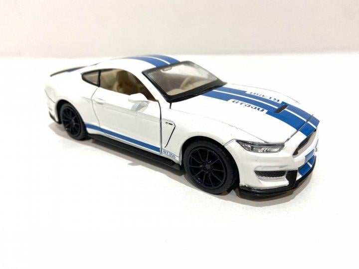 Машина металлическая Автопром 68441 Ford Shelby GT350 инерционная звук/свет Белый (39451461)
