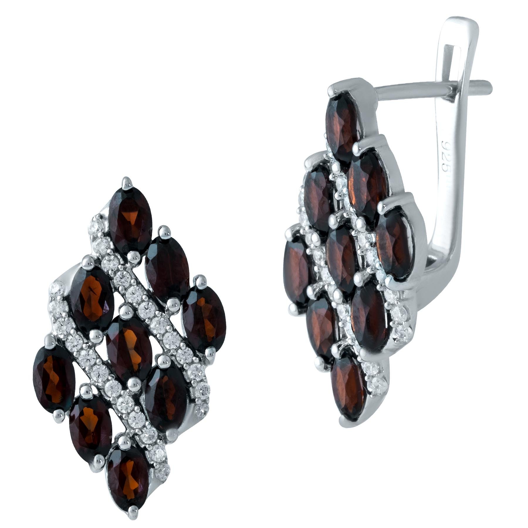 Серьги серебряные с натуральным гранатом маркизной формы и фианитами