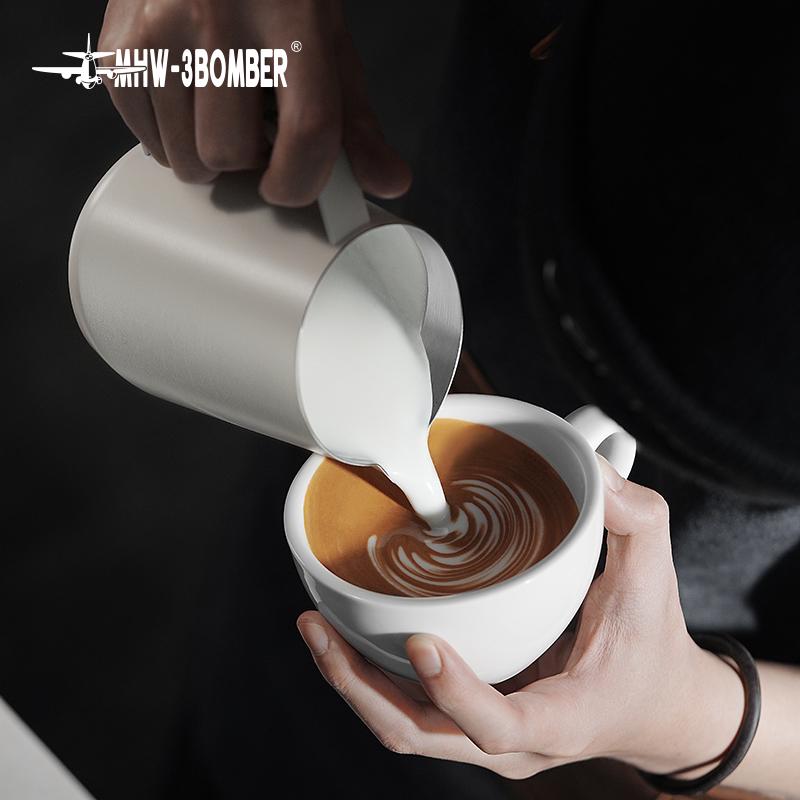 Питчер с ручкой для молока MHW-3BOMBER GT 600 мл Белый (P5181-OS) - фото 3 Питчер с ручкой для молока MHW-3BOMBER GT 600 мл Белый (P5181-OS) - фото 3