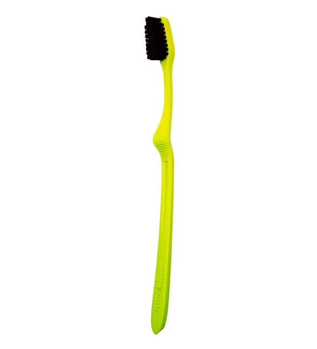 Зубна щітка Intensive Black Whitening Toothbrush Medium Megasmile Жовтий (7640131972000) - фото 1