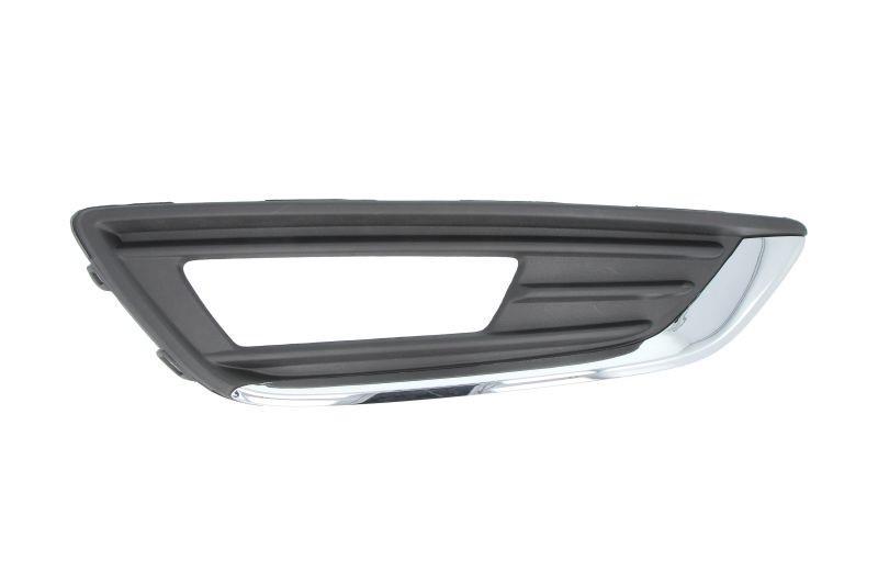 Решетка бампера AVTM Ford Focus 15- правая с отверстиями для противотуманок глянц с хромом (2819 914)