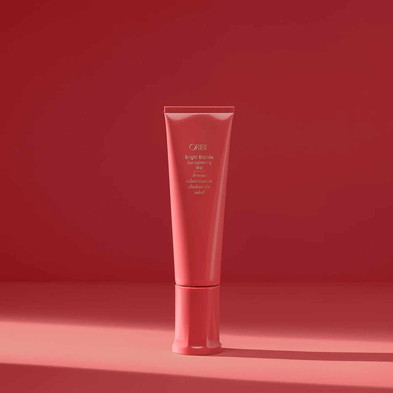 Спрей для волос Bright Blonde Sun Lightening Mist Oribe 90 мл (2461464273) - фото 5 Спрей для волос Bright Blonde Sun Lightening Mist Oribe 90 мл (2461464273) - фото 5