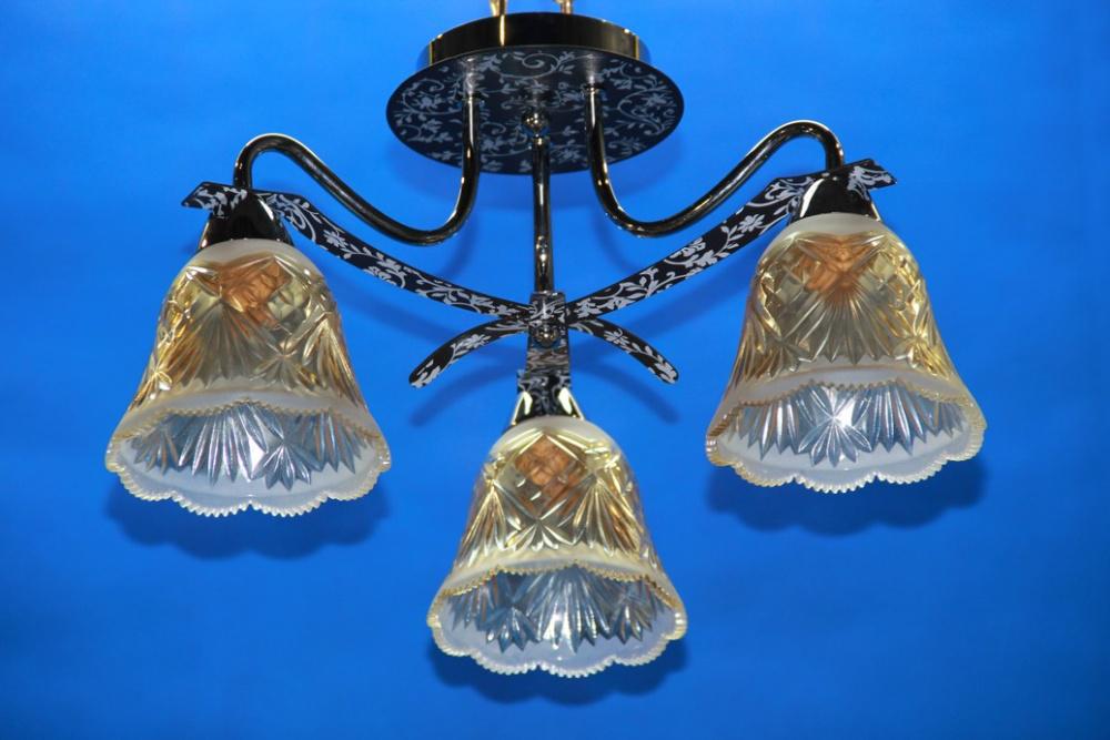 Люстра с плафонами Ray L28006F/3 (IR005951) Люстра с плафонами Ray L28006F/3 (IR005951)