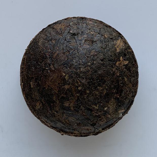 Чай Шу пуэр Золото Юннаня 2008 год в таблетках 30 шт. Чай Шу пуэр Золото Юннаня 2008 год в таблетках 30 шт.