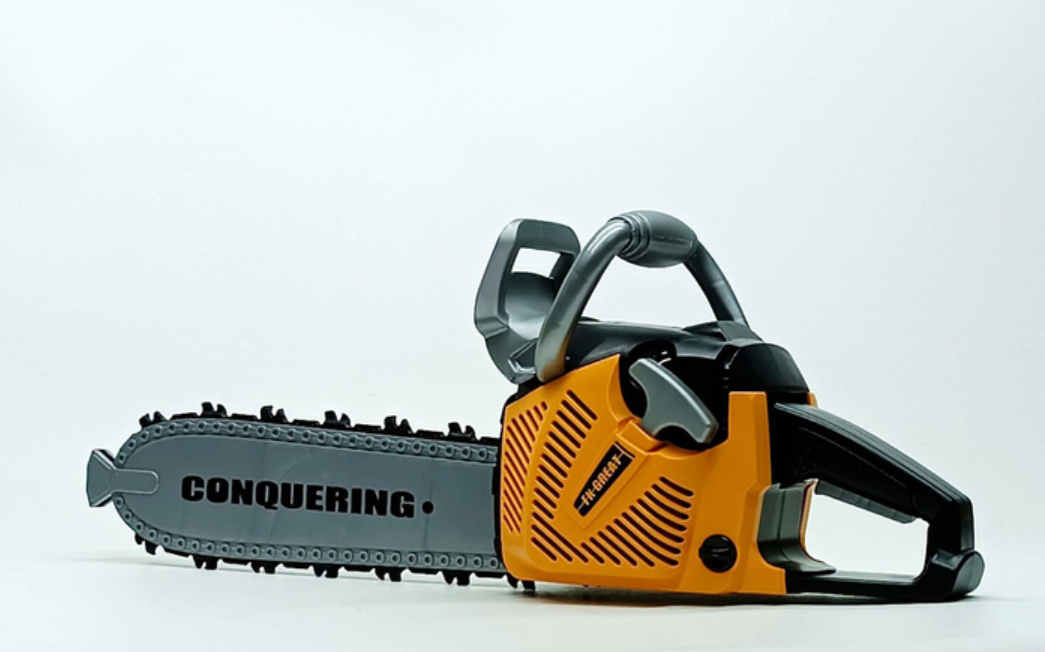 Детская бензопила Power Tools автоматическое вращение цепи со звуковыми эффектами на батарейках (T001) - фото 5 Детская бензопила Power Tools автоматическое вращение цепи со звуковыми эффектами на батарейках (T001) - фото 5