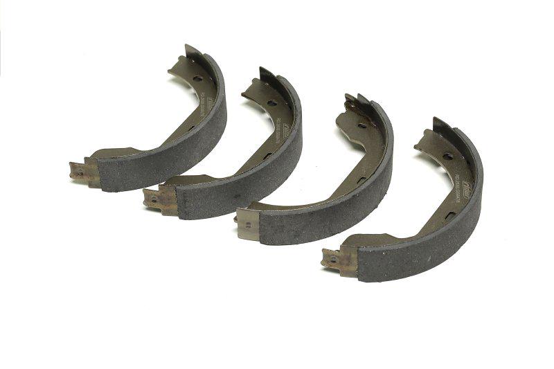 Колодки барабанні гальмівні RIDER RD.2638GS8478 BMW Renault Volkswagen задні