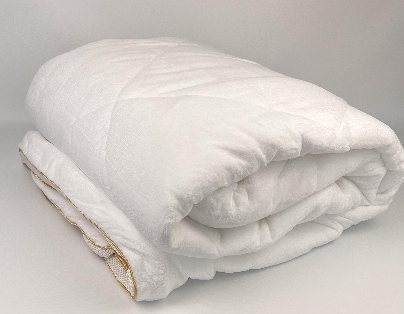 Одеяло Maison D'or Coral 195х215 см Gold (CN28002)