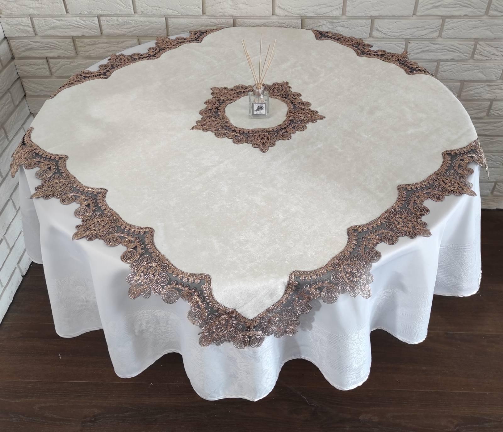 Скатерть квадратная велюровая Acme с кружевом 100x100 Payidar Krem/Gold (CN10778)