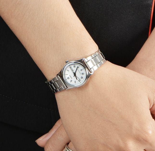 Наручний годинник жіночий Casio LTP-V006D-7BUDF d 25 мм Cрібний/Білий (2458965419) - фото 3 Наручний годинник жіночий Casio LTP-V006D-7BUDF d 25 мм Cрібний/Білий (2458965419) - фото 3