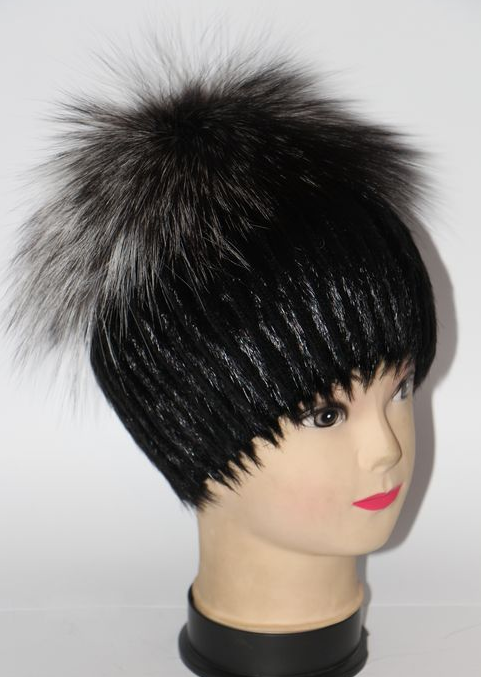 Шапка женская из меха нутрии и чернобурки (28569)