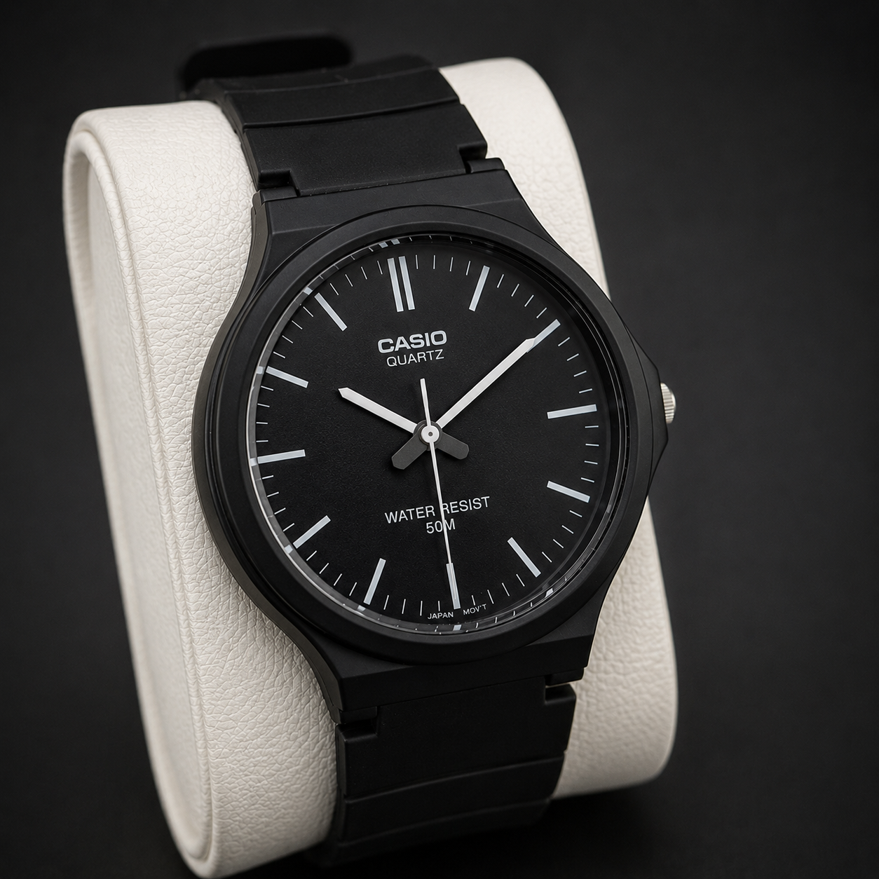 Часы мужские Casio MW-240-1E кварцевые водонепроницаемые 50M с полимерным ремешком Черный Часы мужские Casio MW-240-1E кварцевые водонепроницаемые 50M с полимерным ремешком Черный