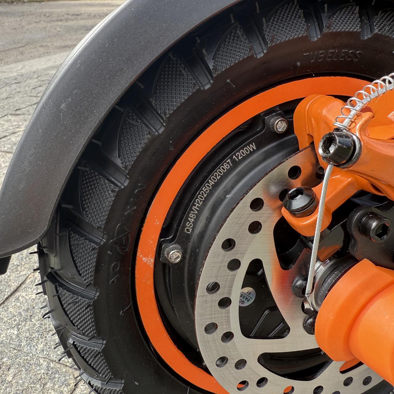 Електросамокат з сидінням Kugoo Kirin M5 Pro 21 Ah 1200W (2666580909) - фото 6 Електросамокат з сидінням Kugoo Kirin M5 Pro 21 Ah 1200W (2666580909) - фото 6