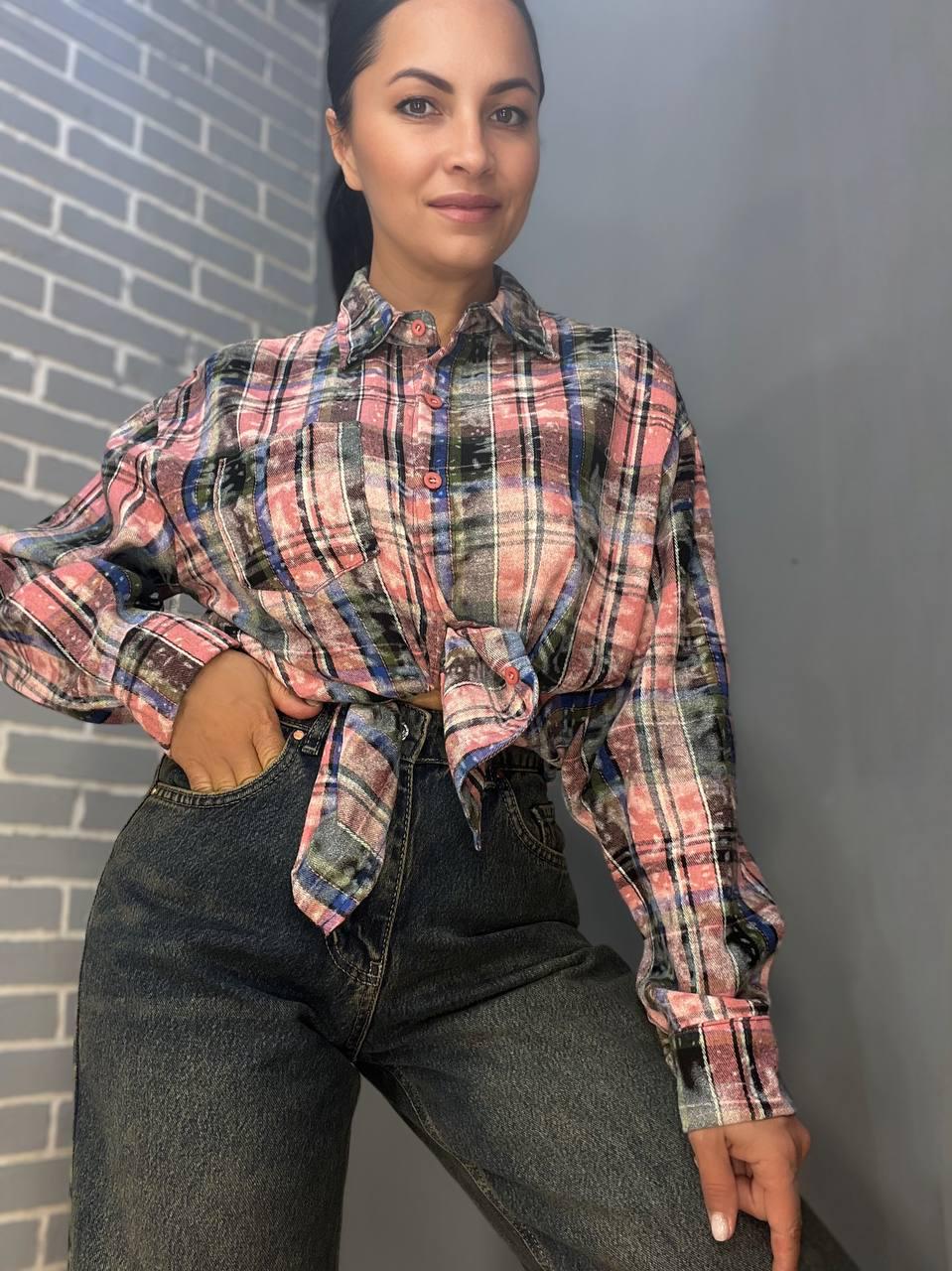Сорочка жіноча A-N 2775 картата варена в клітинку оверсайз коттон OS Рожевий (2906) - фото 6 Сорочка жіноча A-N 2775 картата варена в клітинку оверсайз коттон OS Рожевий (2906) - фото 6
