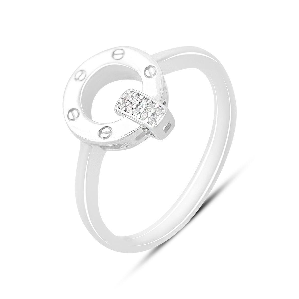 Кольцо серебряное с круглым элементом и вставками фианитов асимметричный дизайн р. 17,5