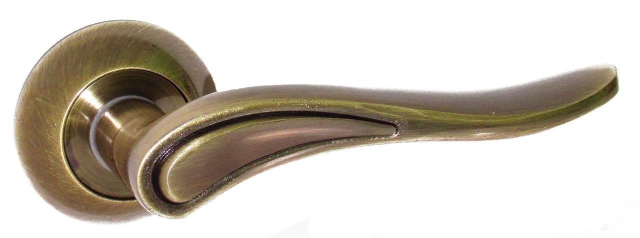 Ручки дверные USK A-58202 Старая бронза