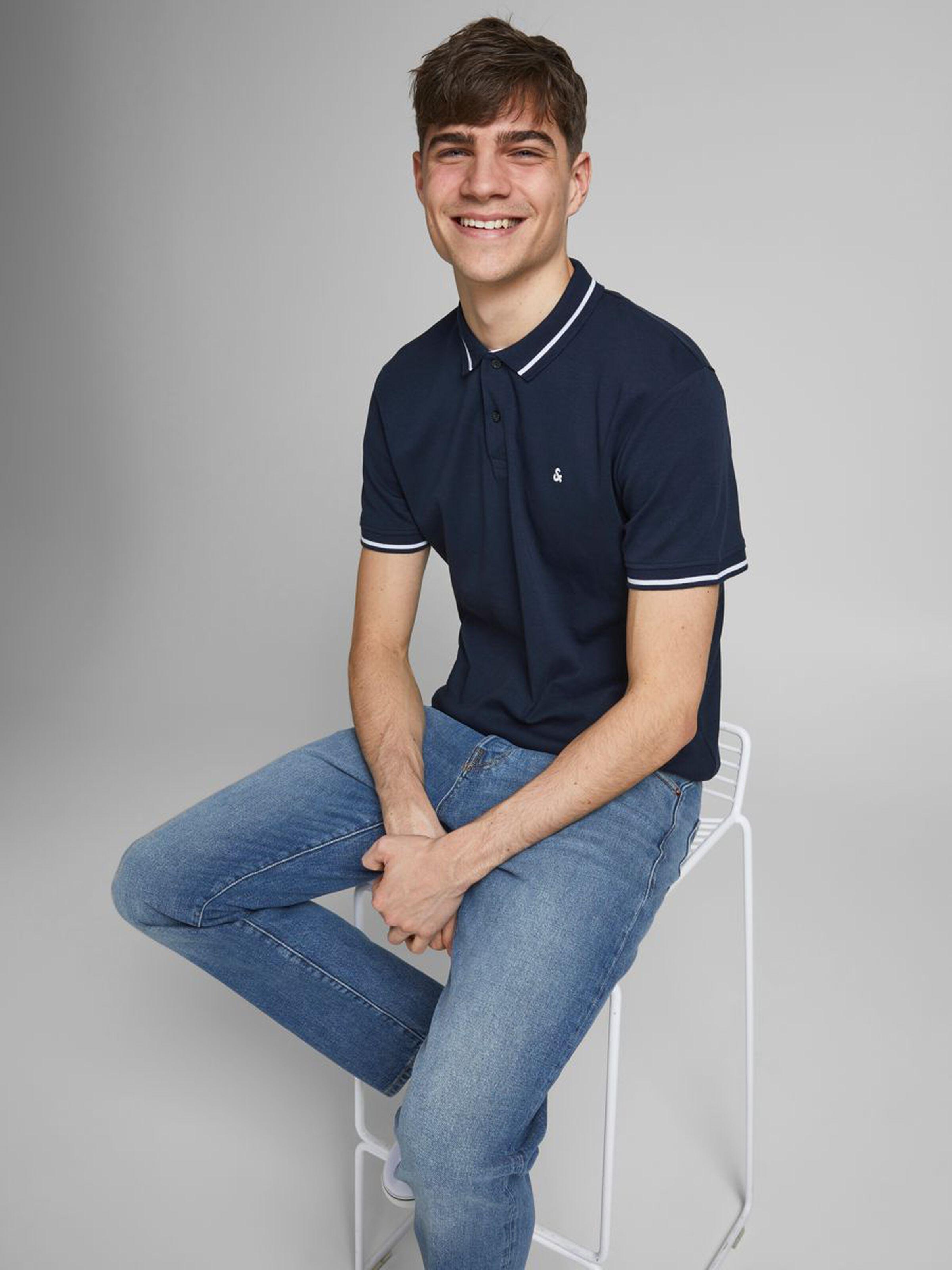 Футболка чоловіча Jack & Jones 12180891 XS Синій - фото 4 Футболка чоловіча Jack & Jones 12180891 XS Синій - фото 4