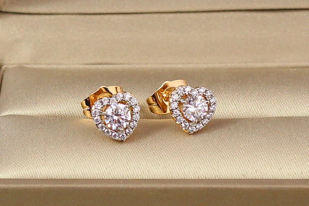 Серьги гвоздики Xuping Jewelry Фианитовое сердечко с родием в ободке 8 мм Золотистый